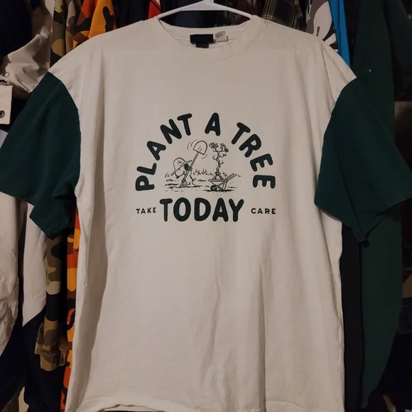 Snoopy T Shirt - Picture 1 of 5